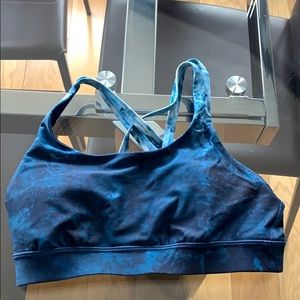 Lululemon sports bra